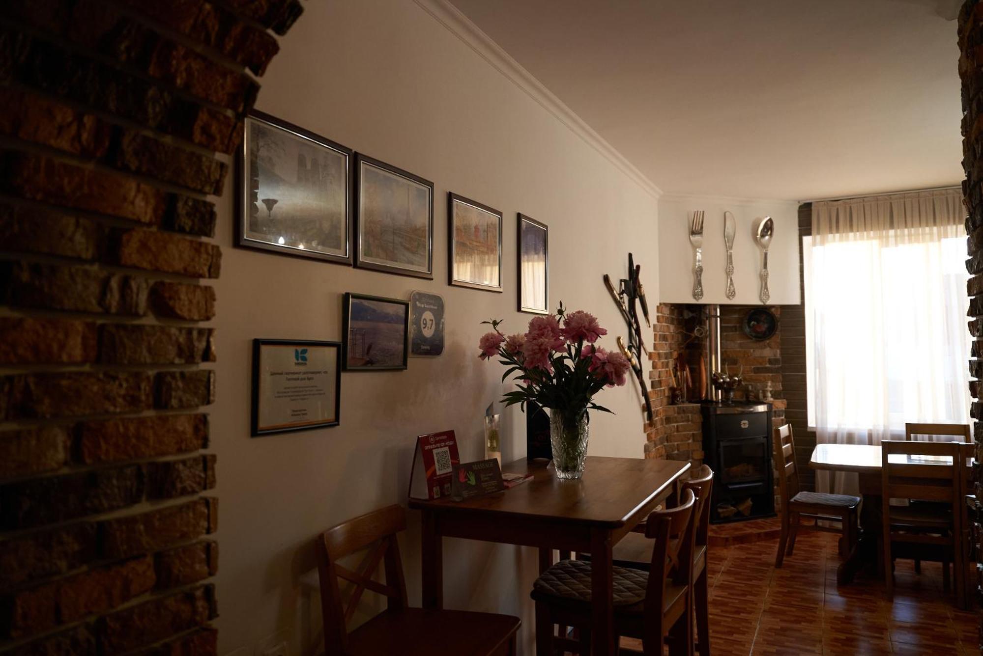 Argo Guest House Karakol Εξωτερικό φωτογραφία