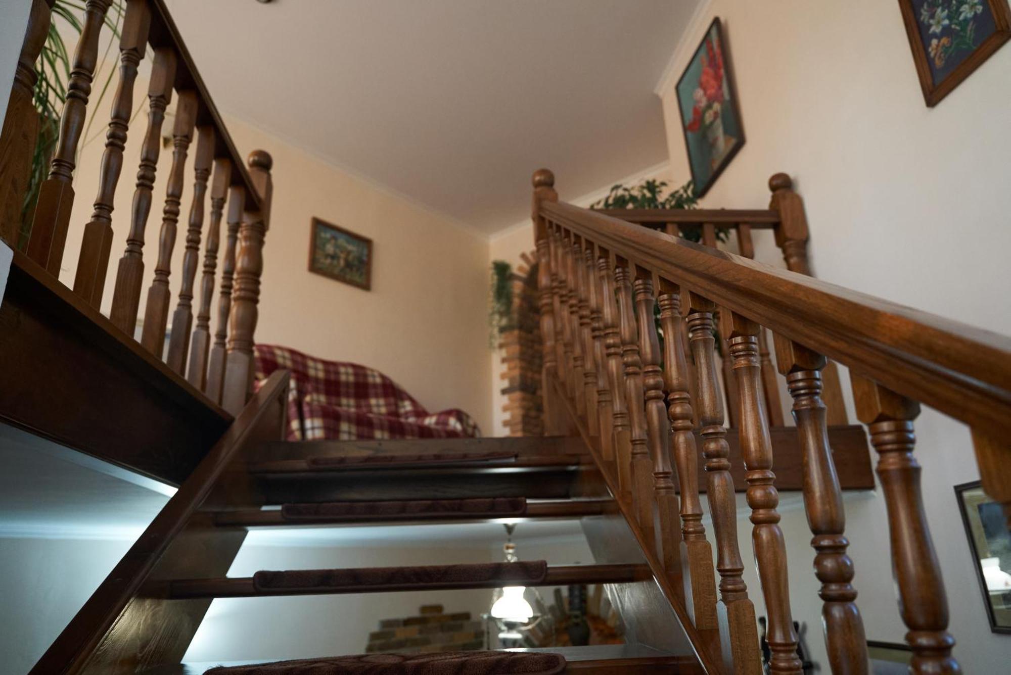 Argo Guest House Karakol Εξωτερικό φωτογραφία