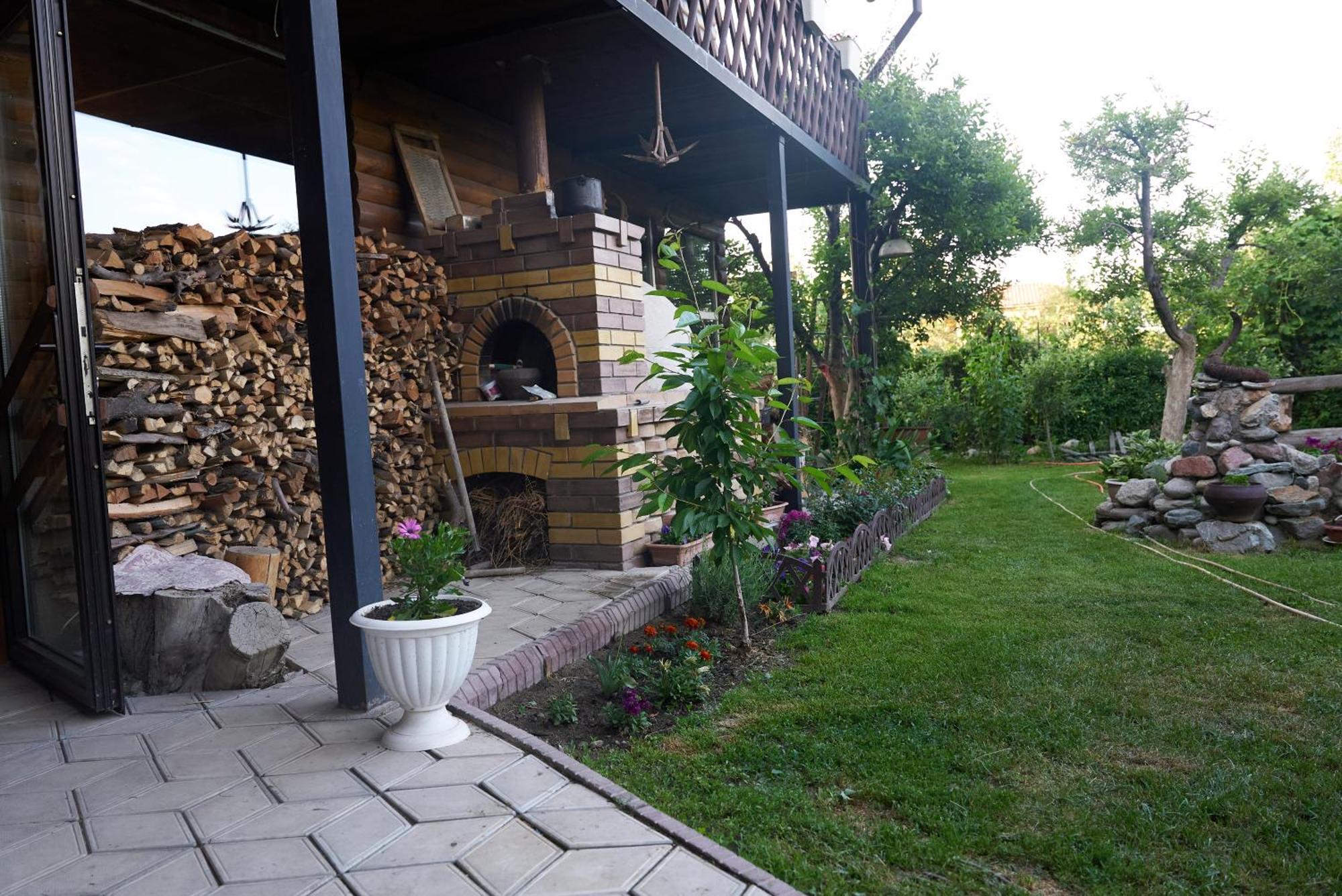 Argo Guest House Karakol Εξωτερικό φωτογραφία
